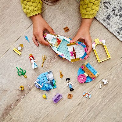 Lego ariel boat clearance