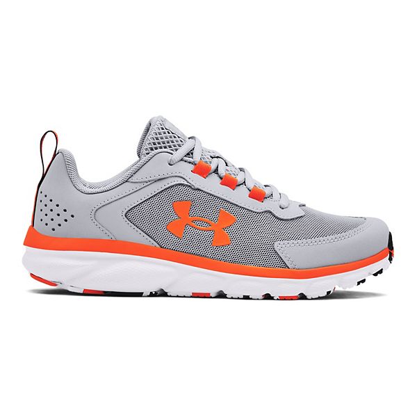 Under Armour Men's UA Zone 2 Shoe NEW 3 Colors & 2 Widths To Choose From 