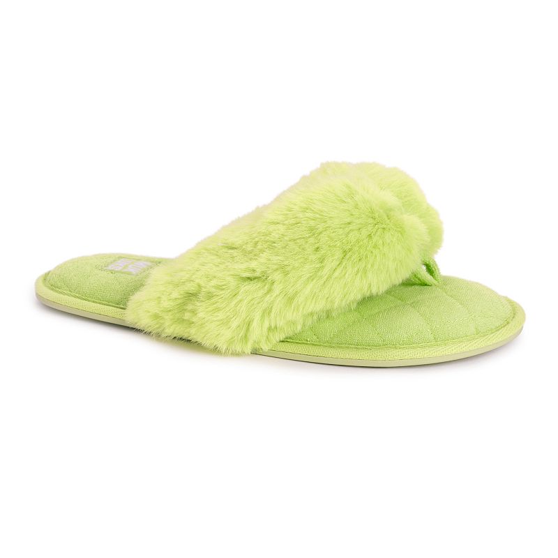 Kohls cheap fuzzy slippers