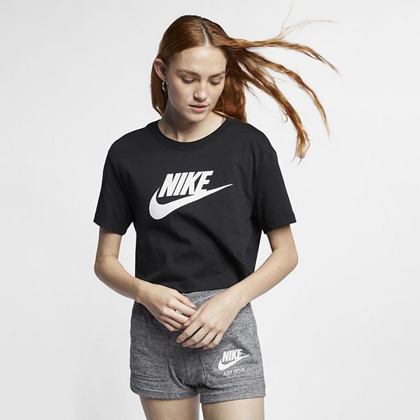 Women's Nike Sportswear Essential Crop Tee