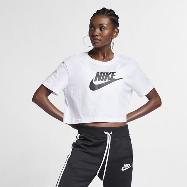 Ooit Knuppel tafereel Women's Nike Sportswear Essential Crop Tee