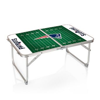 Picnic Time New England Patriots Mini Portable Folding Table