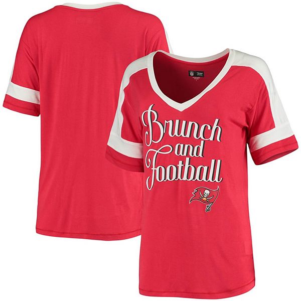 Women's Wear by Erin Andrews Heather Gray Tampa Bay Buccaneers Plus Size Throwback Raglan V-Neck T-Shirt