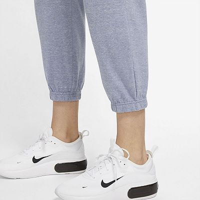 Nike vintage capris online