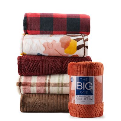 The Big One Oversized Supersoft Plush Throw