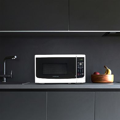Farberware® Classic 700-Watt LED Display Microwave Oven