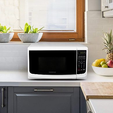 Farberware® Classic 700-Watt LED Display Microwave Oven