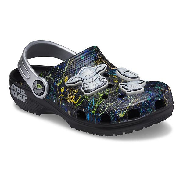 Crocs Classic Star Wars The Mandalorian The Child aka Baby Yoda Boys' Clogs