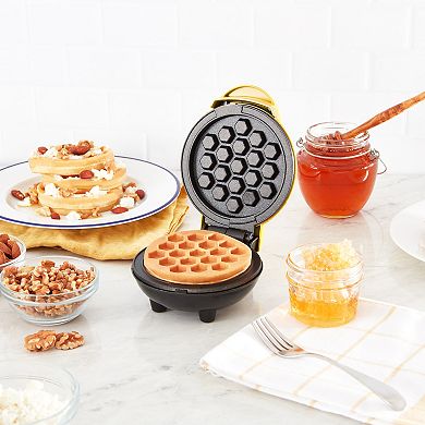 Dash Honeycomb Mini Waffle Maker