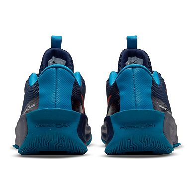 nike team hustle quick 3