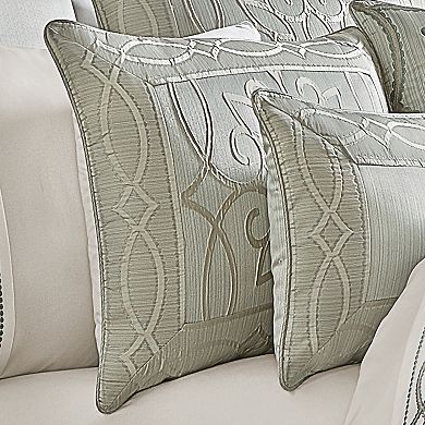 Five Queens Court Nouveau Comforter Set with Shams