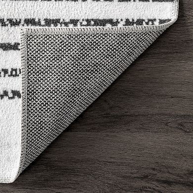 nuLOOM Romina Diamond Stripes Machine Washable Rug