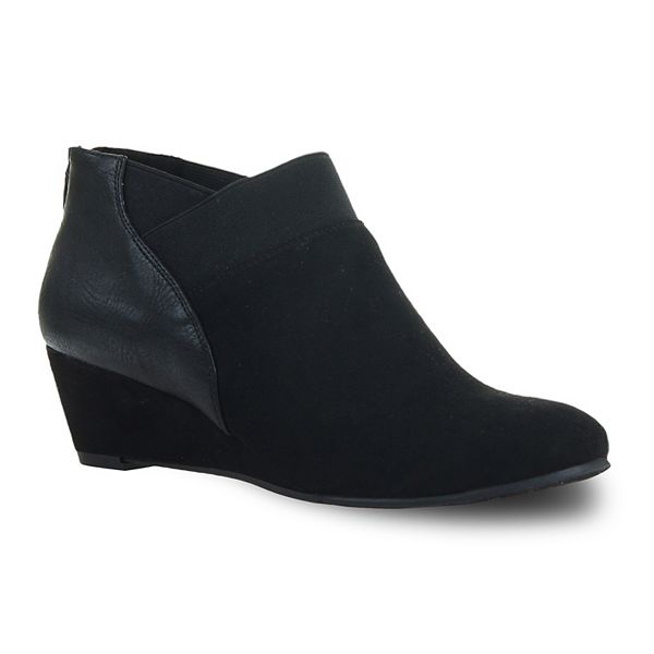 black wedge shoe boot