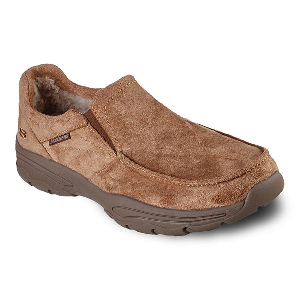 Skechers relaxed fit expected hotsell x larmen men's slippers