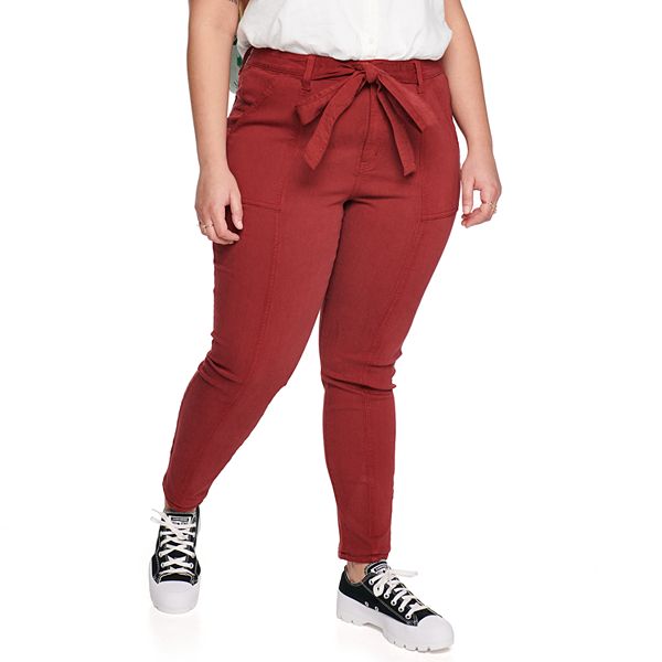 Plus Size SO® Belted Jeggings