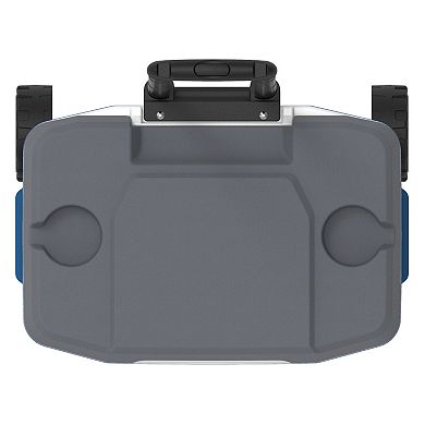Igloo Latitude 30-Quart Rolling Cooler