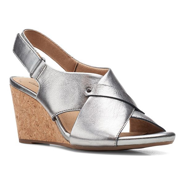 fysiker fra nu af tale Clarks® Margee Eve Women's Leather Wedge Sandals