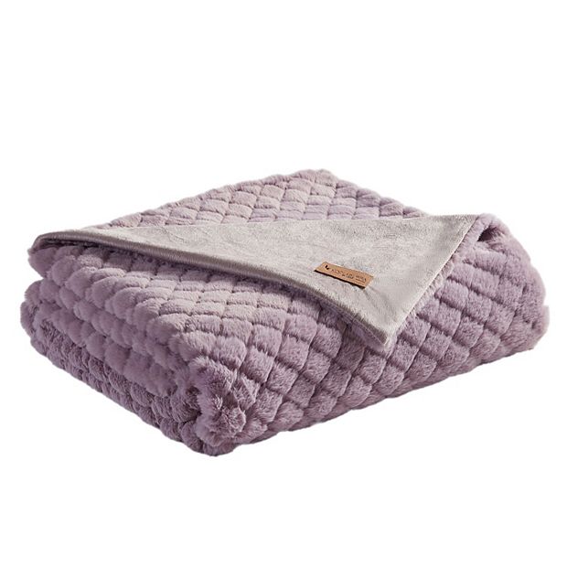 Ugg quilted throw online blanket