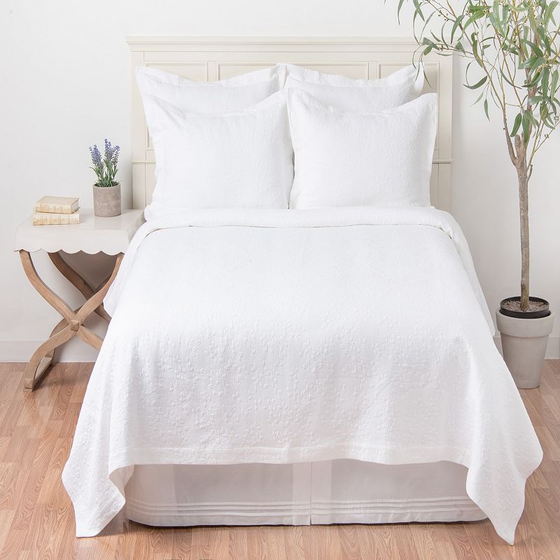 C&F Home Jardin Matelasse Coverlet, White, Queen