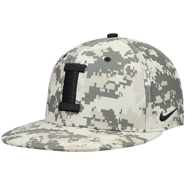 Men s Nike Camo Iowa Hawkeyes Baseball True Performance Fitted Hat