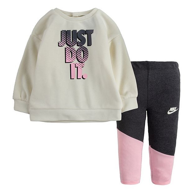 Nike Little Boys 2T-7 Long Sleeve Crew Neck Tee and Fleece Jogger Pants Set