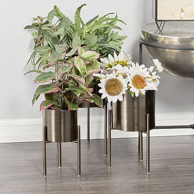 Stella & Eve Silver Finish Contemporary Planter Floor Decor 3-piece Set