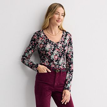Petite Croft & Barrow® Essential Long-Sleeve V-Neck Top