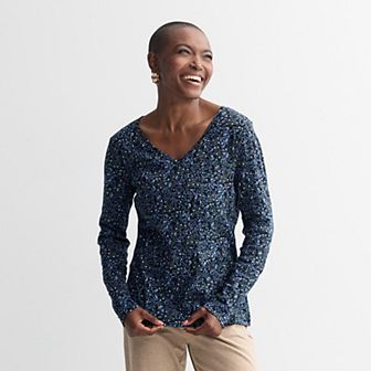 Petite Croft & Barrow® Essential Long-Sleeve V-Neck Top