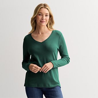 Petite Croft & Barrow® Essential Long-Sleeve V-Neck Top