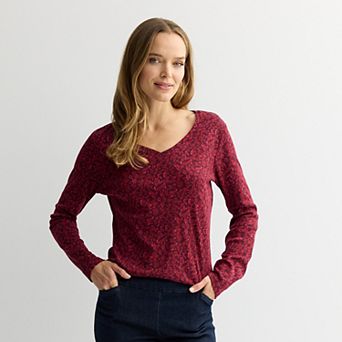 Petite Croft & Barrow® Essential Long-Sleeve V-Neck Top