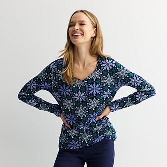 Petite Croft & Barrow® Essential Long-Sleeve V-Neck Top