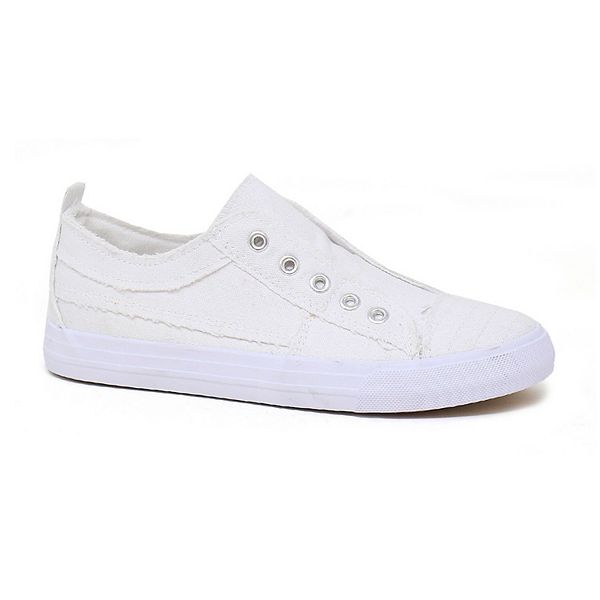 Yoki Bentley 30 Women's SlipOn Sneakers