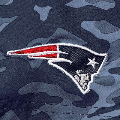 Men s G III Sports by Carl Banks Navy New England Patriots Wave Swim Trunks