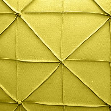 Edie@Home Indoor Outdoor Fishnet Pleat Throw Pillow