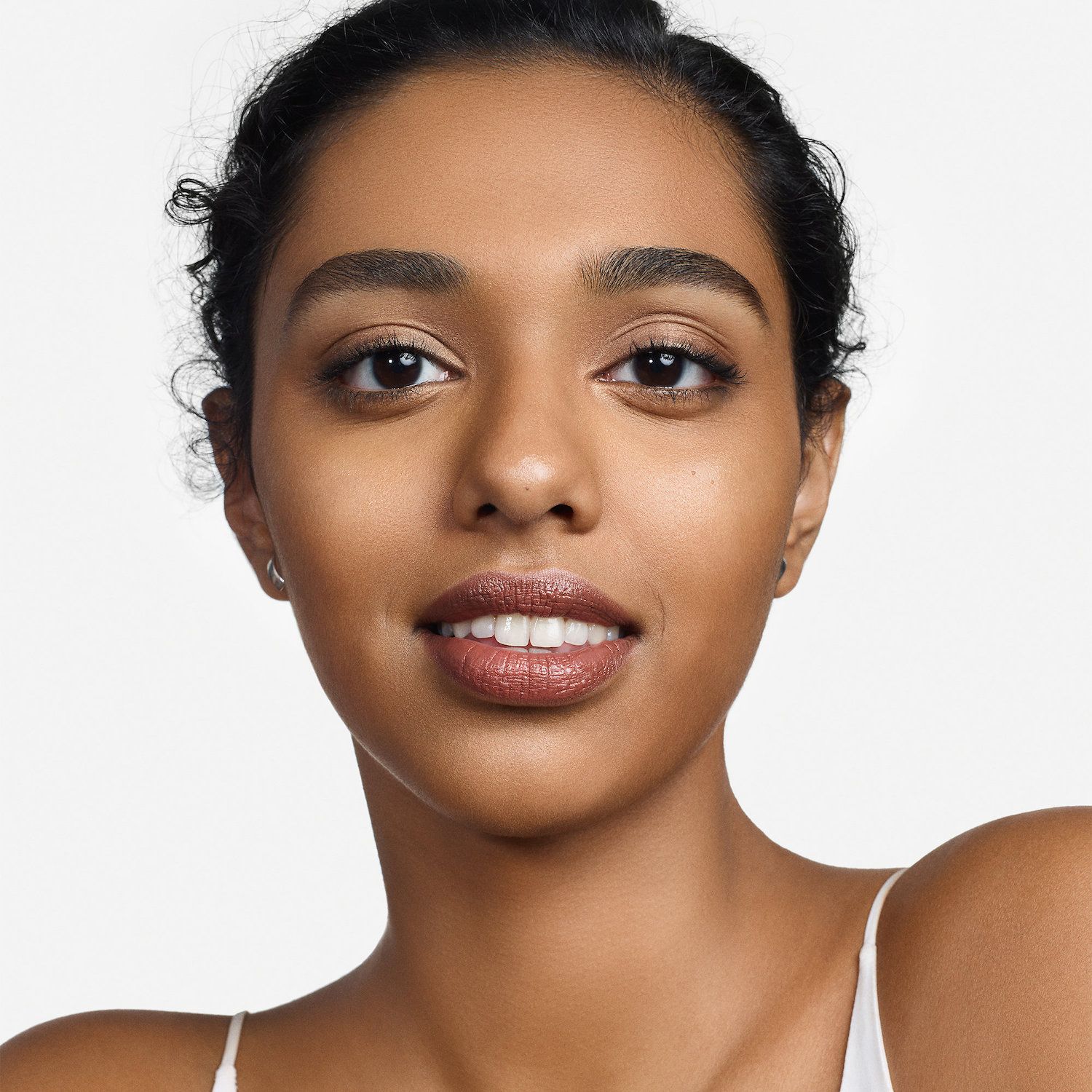 Embrace Your Beauty: Discover the Natural Makeup Style