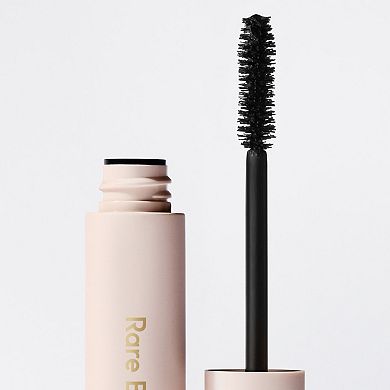 Perfect Strokes Universal Volumizing Mascara