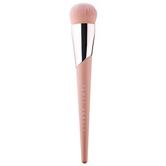 FENTY BEAUTY by Rihanna Full-Bodied Foundation Brush 110