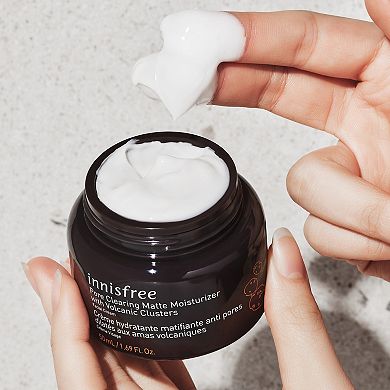 Pore Clearing Matte Moisturizer with Volcanic Clusters