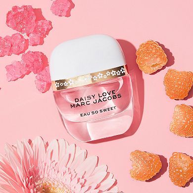 Daisy Love Eau So Sweet Eau de Toilette with White Raspberry, Daisy Petals & Sweet Musk