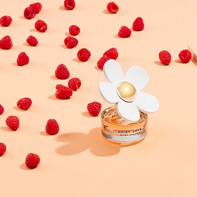 Daisy Love Eau de Toilette with Crystalized Cloudberries, Daisy Petals & Driftwoods