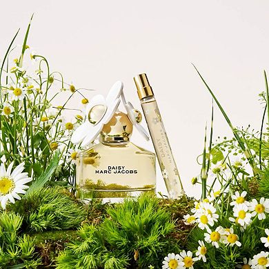 Daisy Eau de Toilette with Wild Berries, White Violet & Sandalwood Notes
