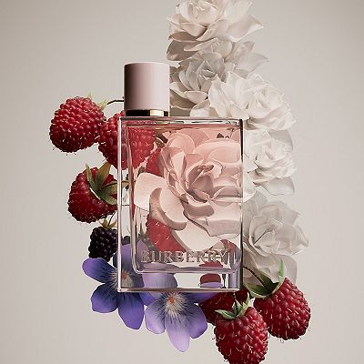 BURBERRY Her Eau de Parfum with Berries, Amber and Musk
