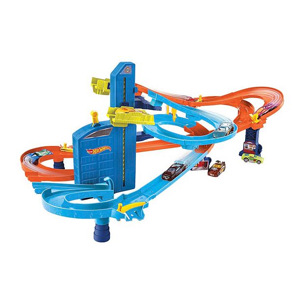 Fast lane mini sales car wash playset