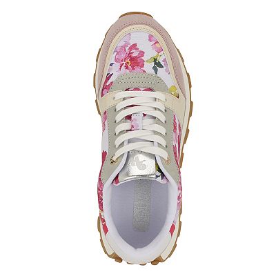 Nine West Kalah Casual Lace-Up Round Toe Sneakers