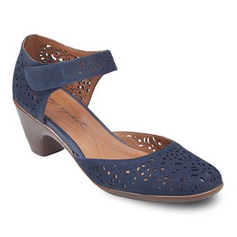 Easy Spirit Cindie Women's Perforated Leather Pumps