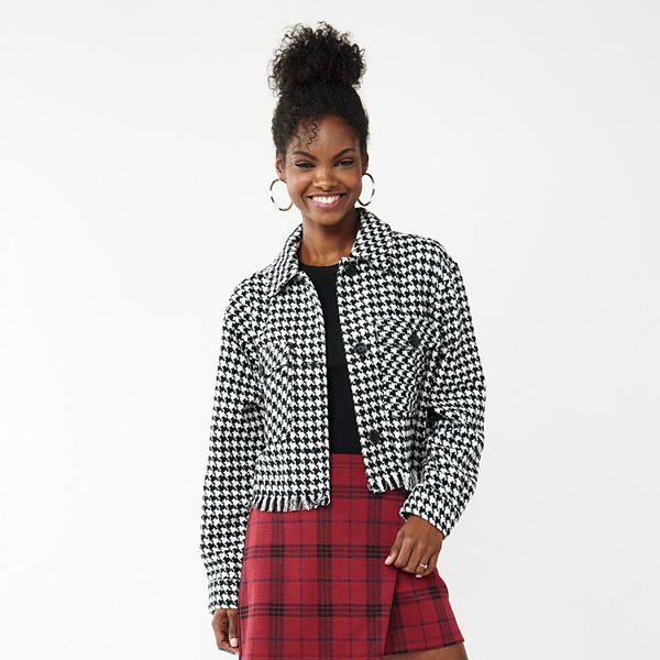 Juniors' SO® Cropped Houndstooth Frayed Hem Shacket