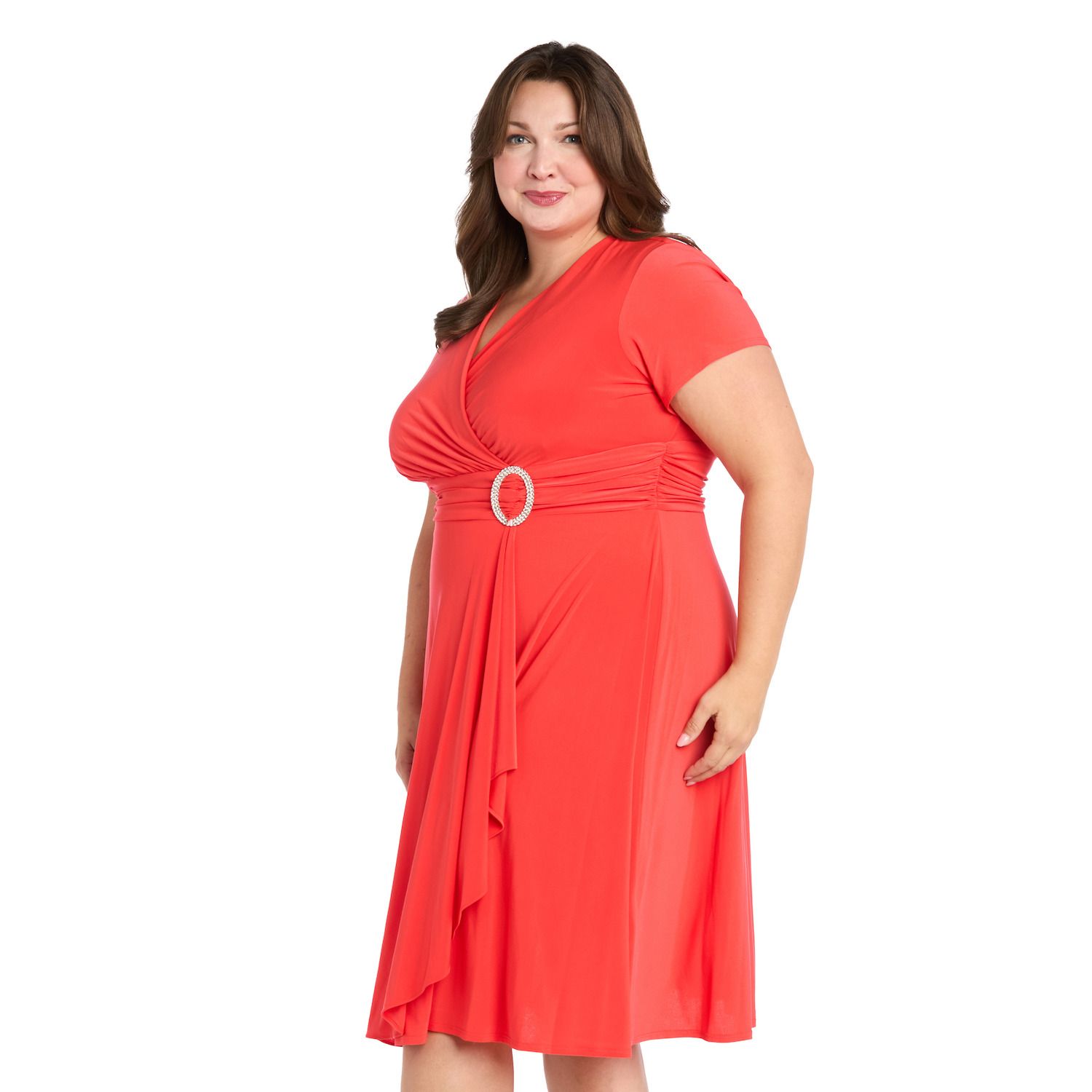 Женские платья R&M Richards Plus Size R&M Richards Cascade Jersey Dress with Brooch