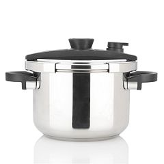 MegaChef 12-Quart Programmable Electric Pressure Cooker in the