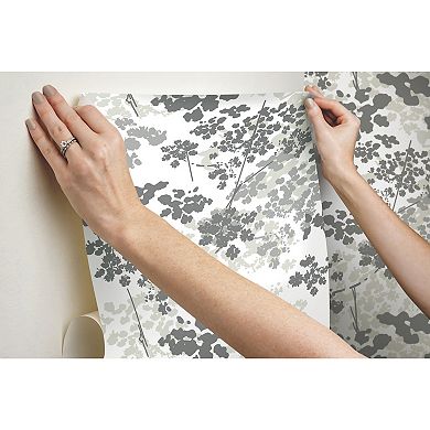 Roommates Queen Annes Lace Peel & Stick Wallpaper