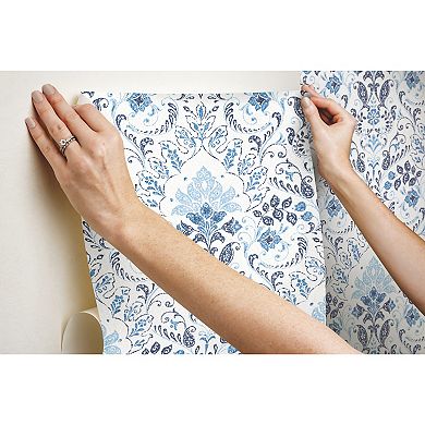 Roommates Persian Damask Peel & Stick Wallpaper